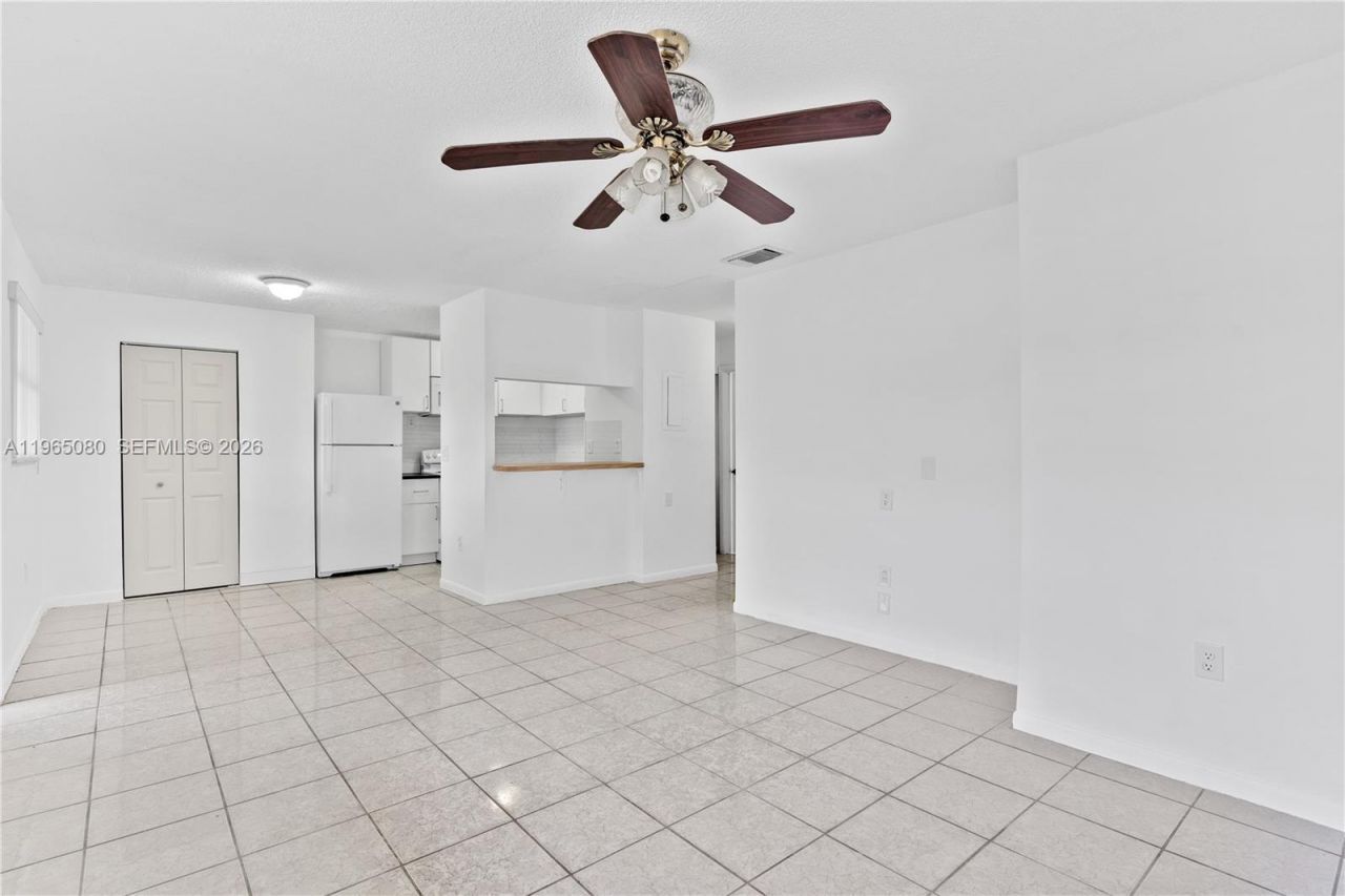 15619 SW 73rd Cir Ter, Unit 10-6, Miami, FL 33193 Photo