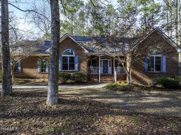 119 Saint Andrews Circle, New Bern, NC 28562