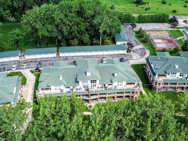 1603 Chalstrom Beach Rd, Unit 202, Okoboji, IA 51331