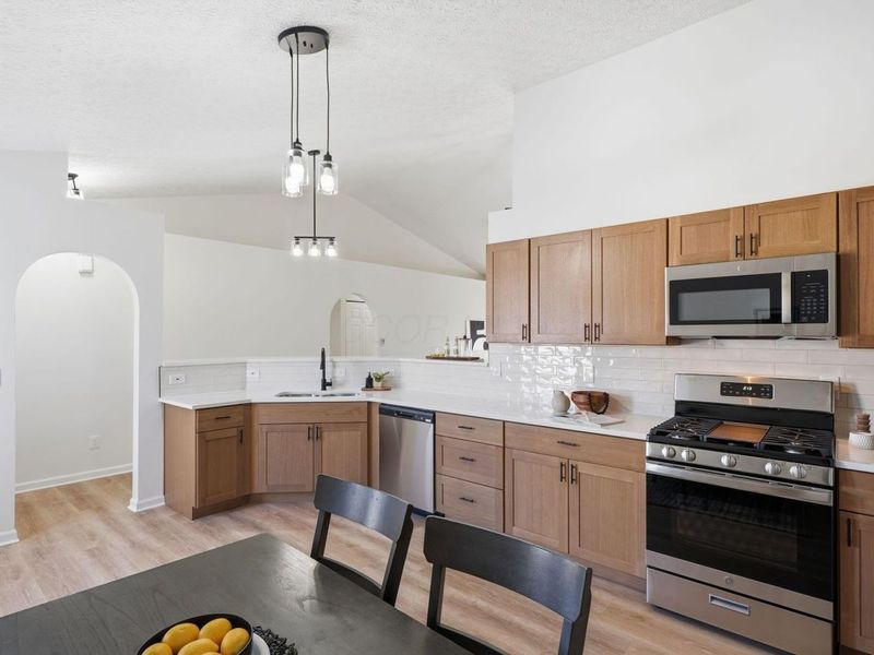 1360 Hafton Woods Drive, Columbus, OH 43204 Photo 15