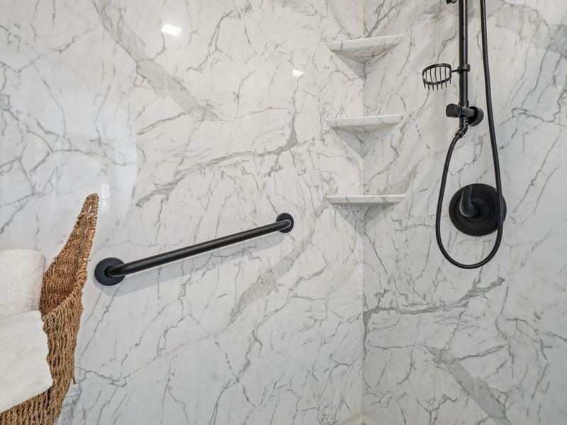 1360 Hafton Woods Drive, Columbus, OH 43204 Photo 32