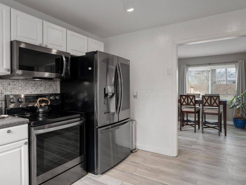 959 Caniff Place, Columbus, OH 43221 Photo 12