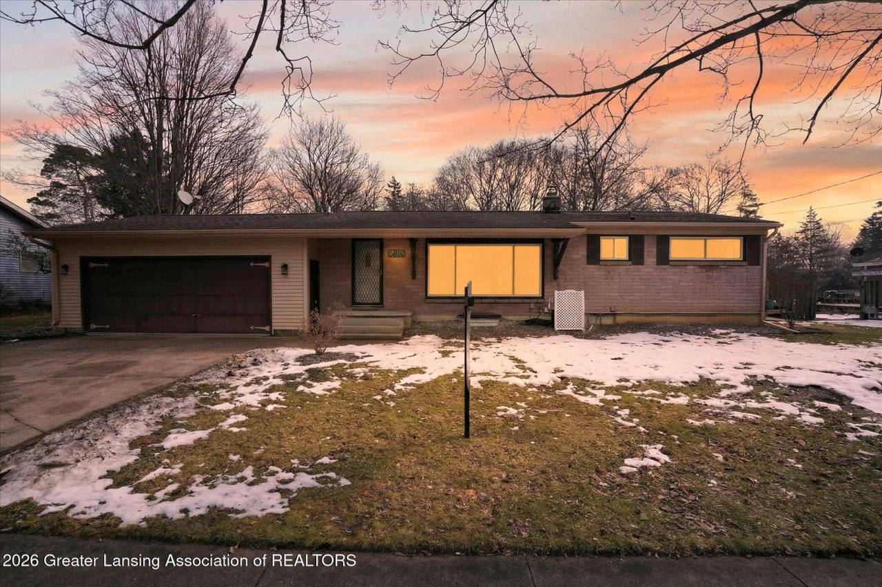 5816 Beuna Parkway, Haslett, MI 48840 Main Photo