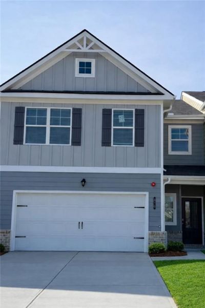 370 Lanier Circle, Woodstock, GA 30189 Main Photo