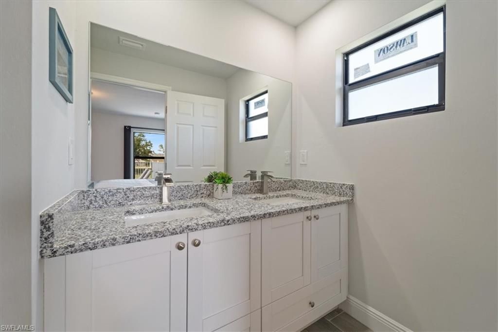 333-335 SW 47th Ter, Cape Coral, FL 33914 Photo