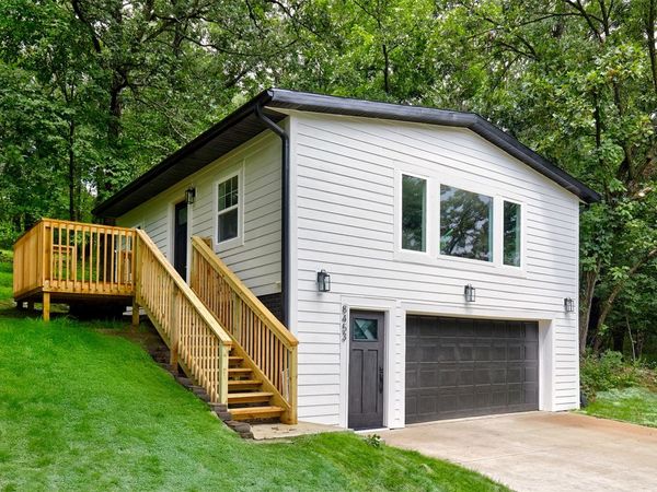 8453 Meadow Wood Drive, Dexter, IA 50070