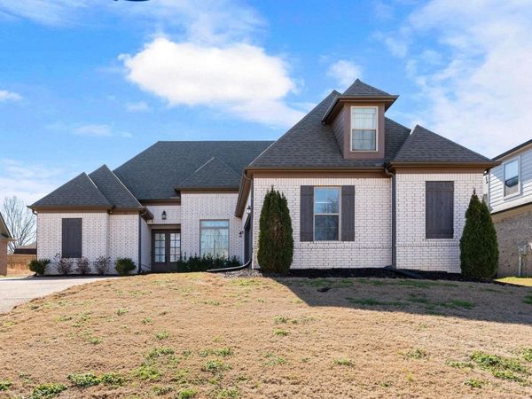 50 WHISPERING CREEK DR, Oakland, TN 38060