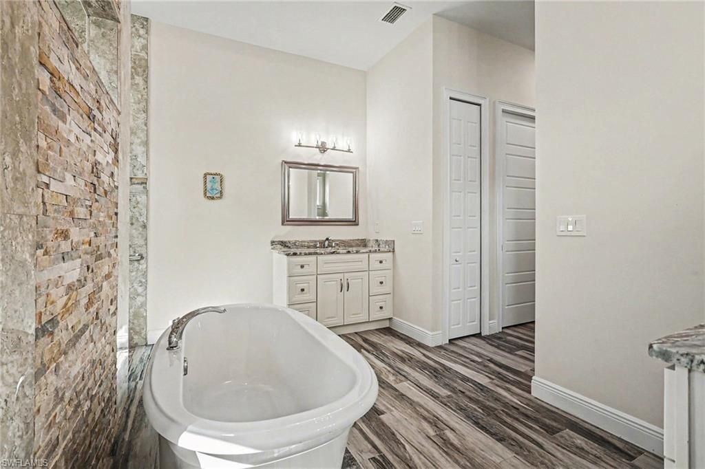 1909 SW 45th St, Cape Coral, FL 33914 Photo