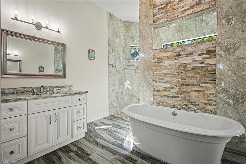 1909 SW 45th St, Cape Coral, FL 33914 Photo