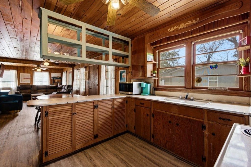 3611 Poinsett St. Photo 10