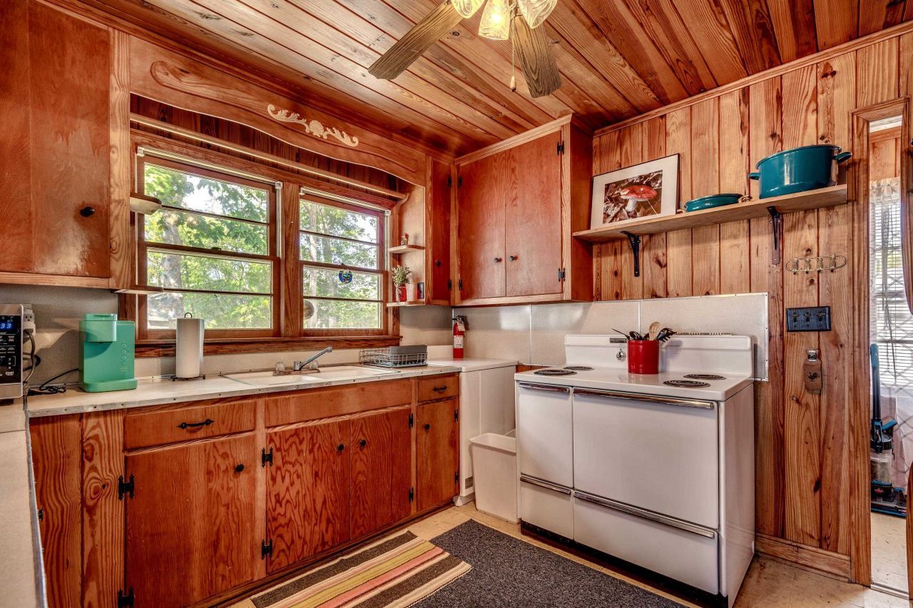 3611 Poinsett St. Photo 13