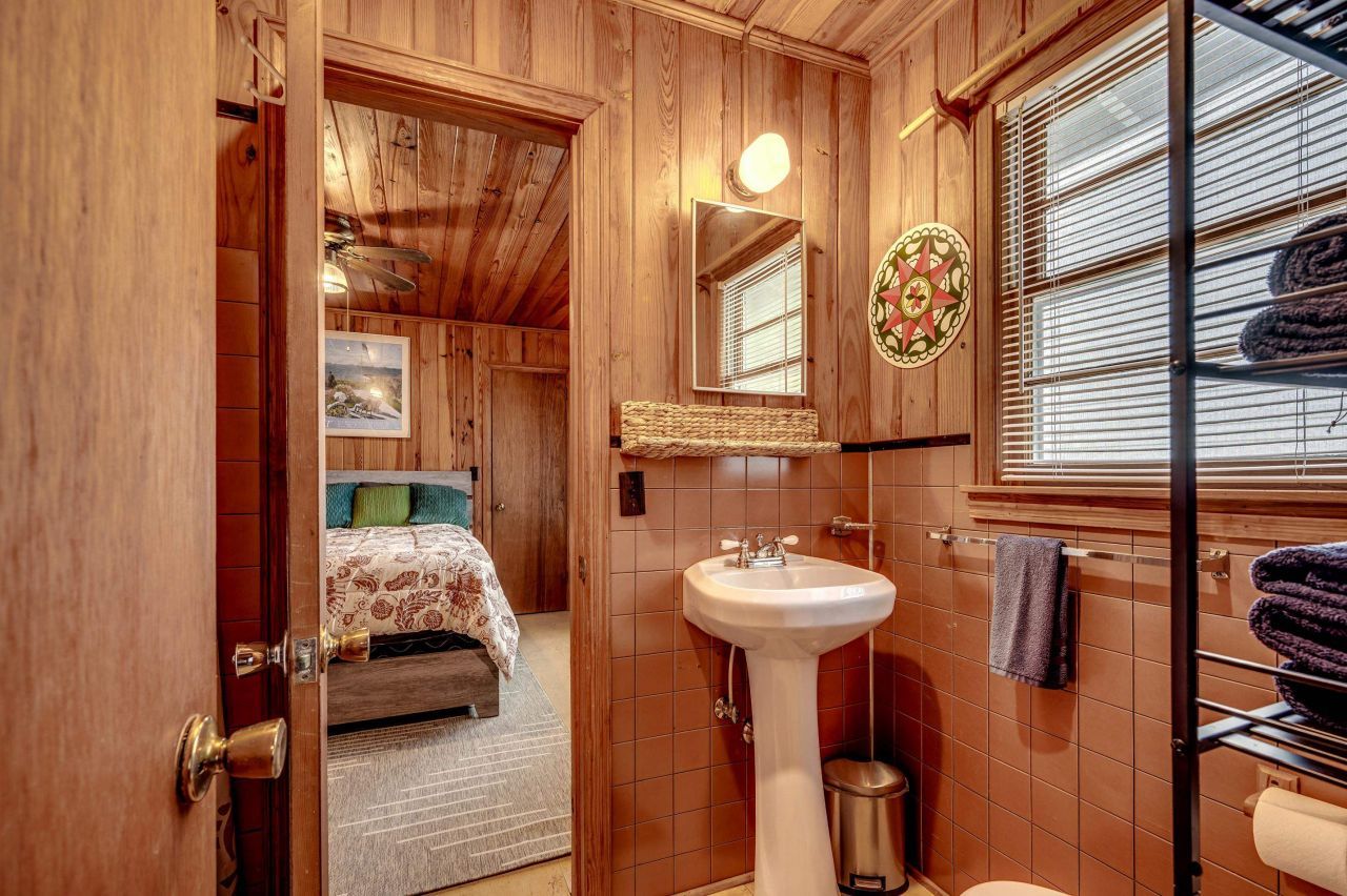 3611 Poinsett St. Photo 17