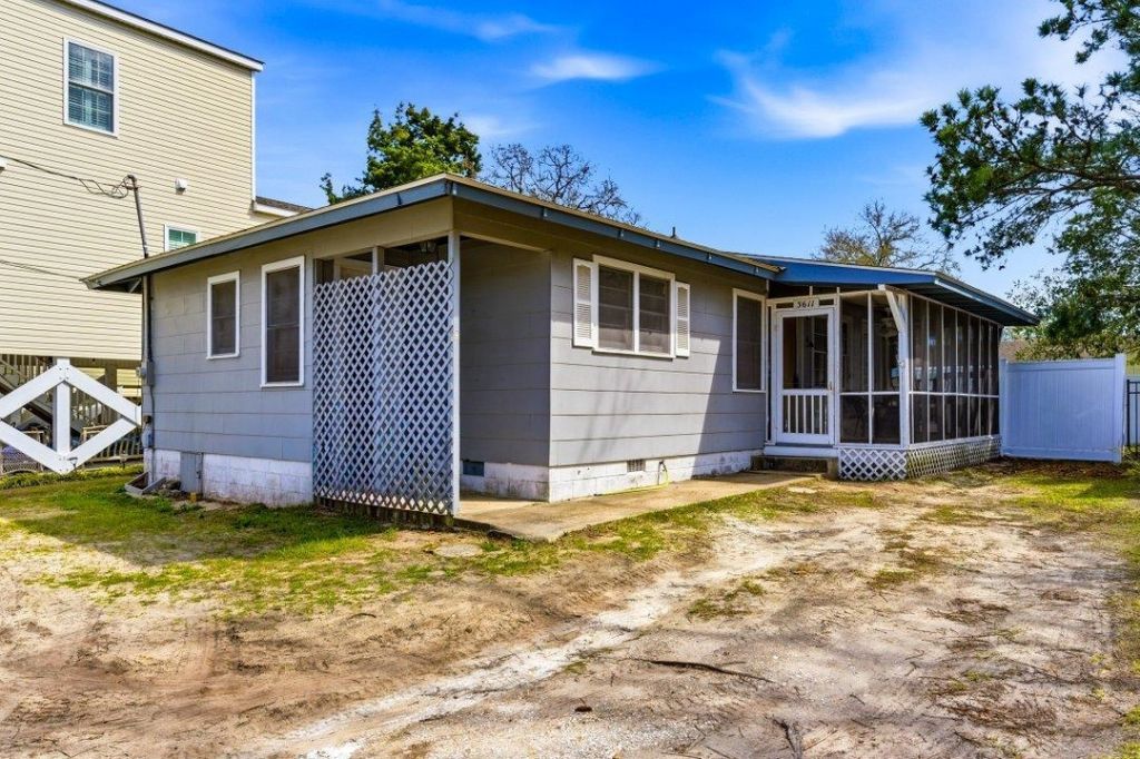 3611 Poinsett St. Photo 22