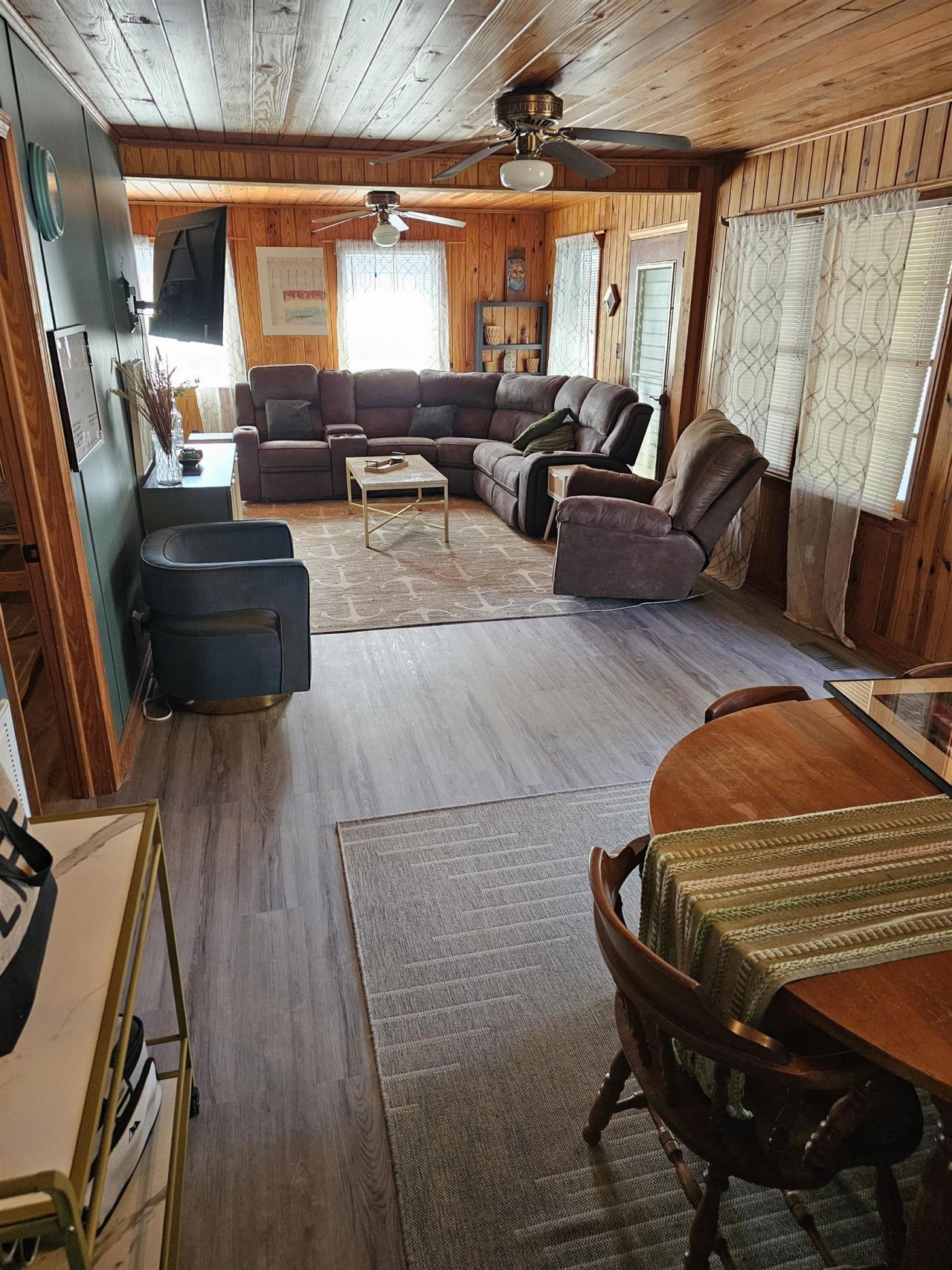 3611 Poinsett St. Photo 4