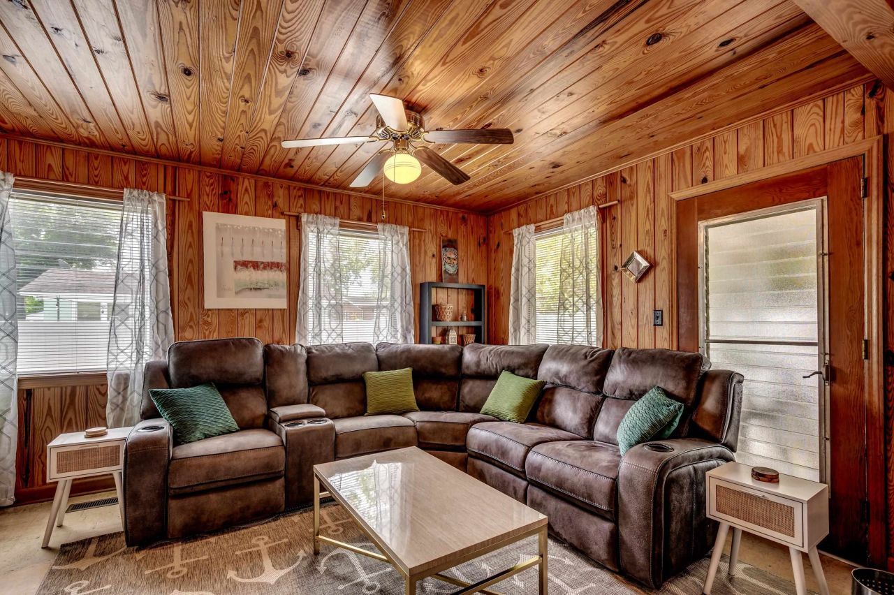 3611 Poinsett St. Photo 9