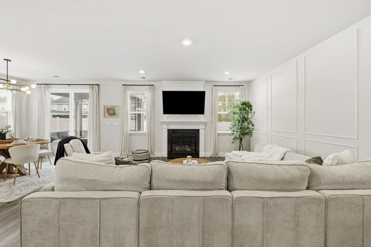 7014 Shooting Star Way Photo 10