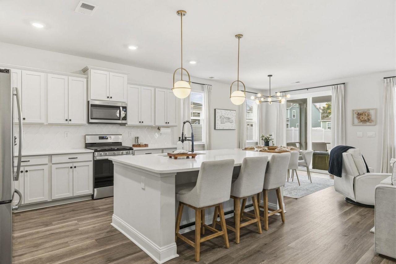 7014 Shooting Star Way Photo 17