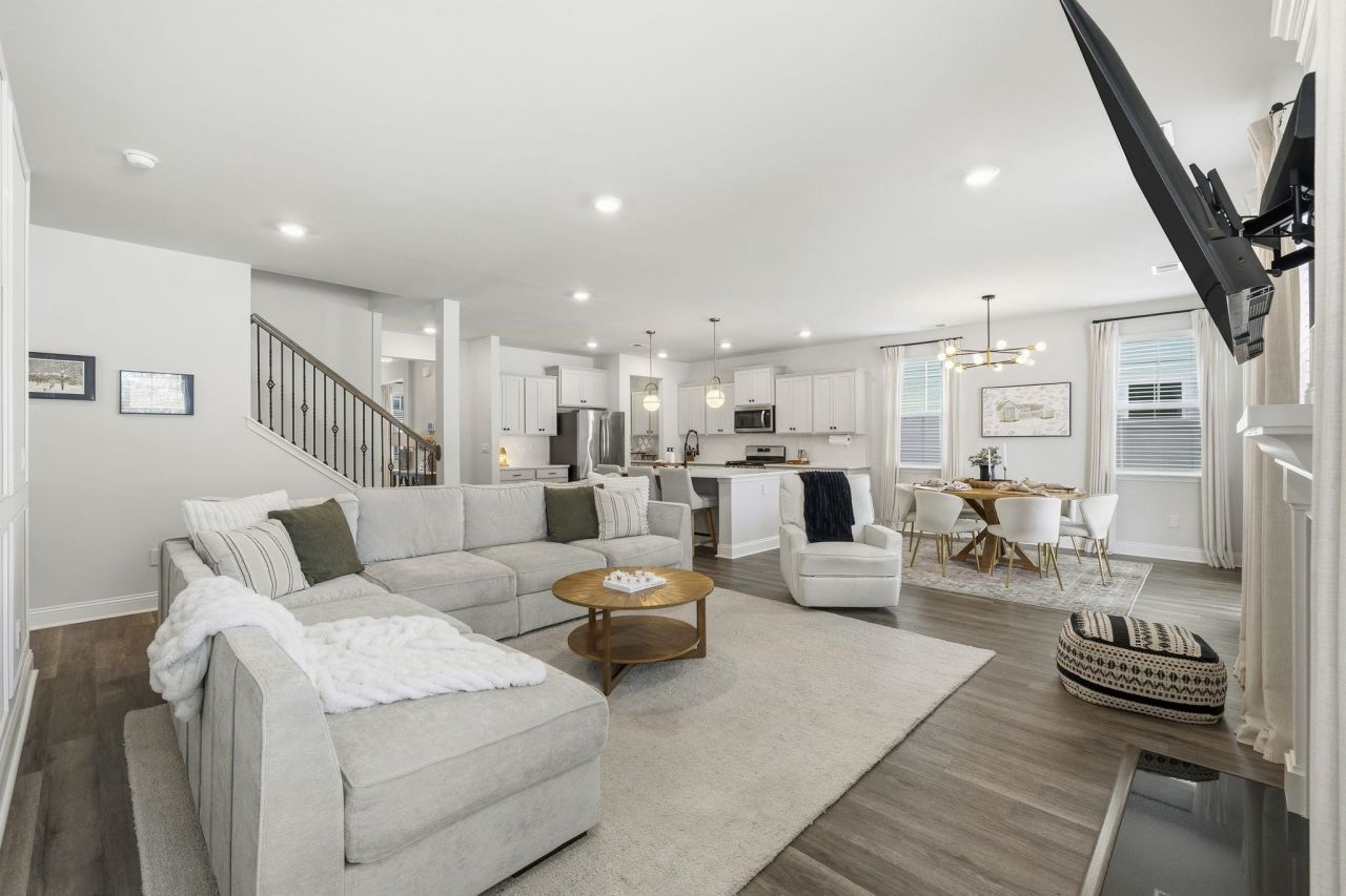 7014 Shooting Star Way Photo 9