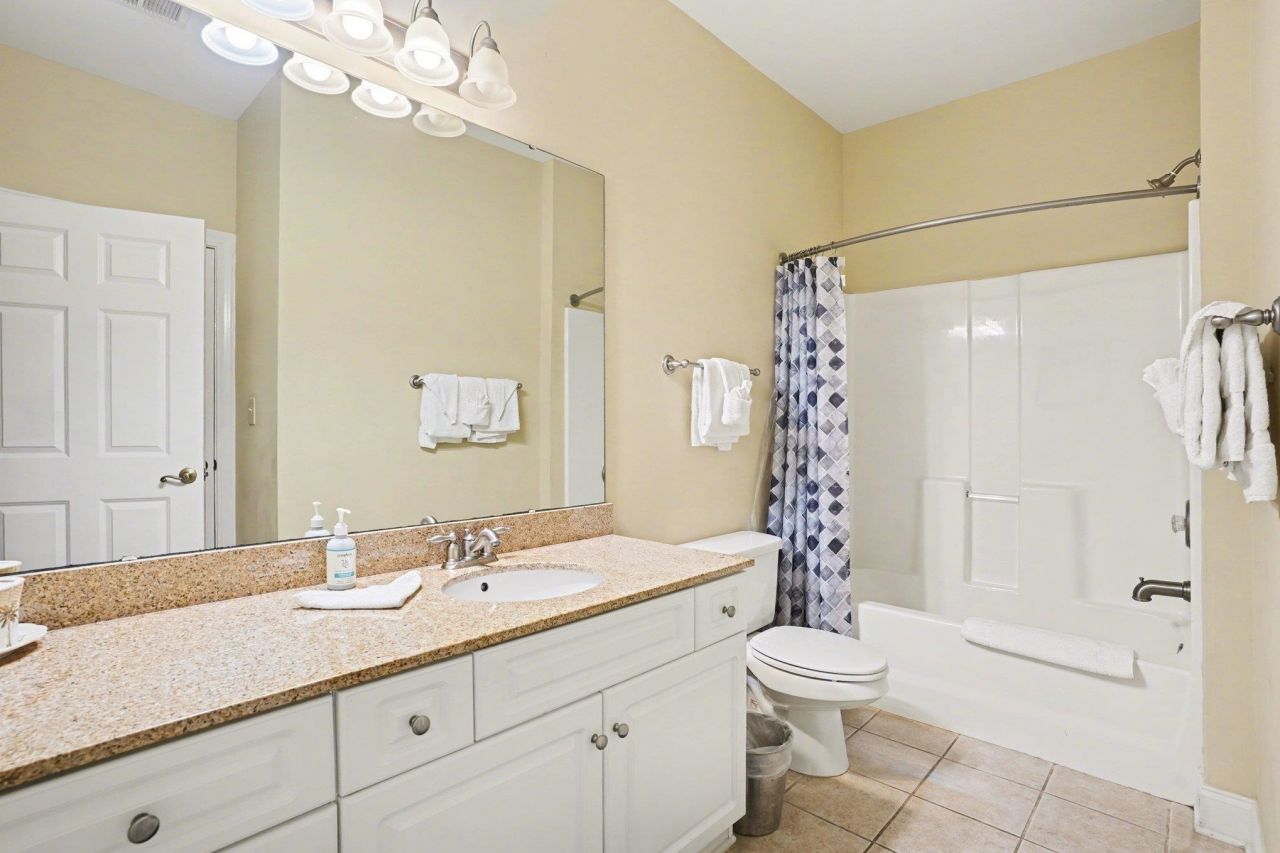 1017 World Tour Blvd. Photo 20