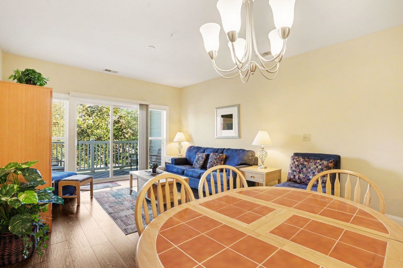 1017 World Tour Blvd. Photo 8