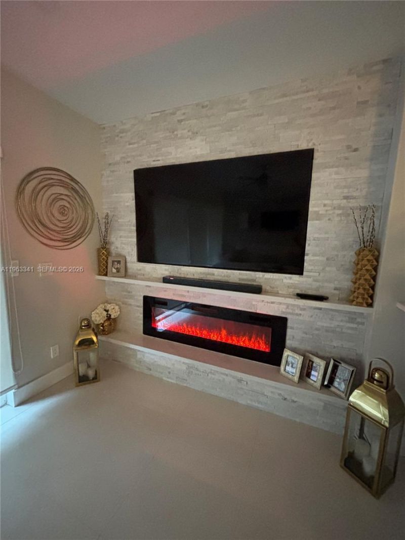 341 SW 121st Ave, Pembroke Pines, FL 33025 Photo