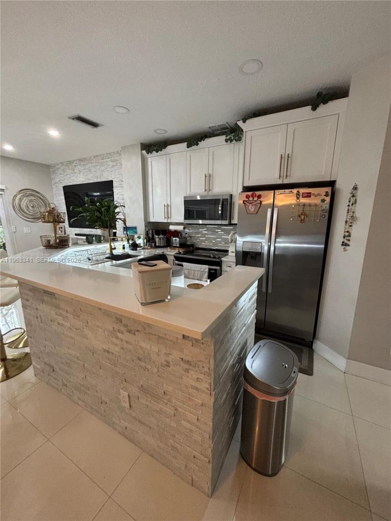 341 SW 121st Ave, Pembroke Pines, FL 33025 Photo