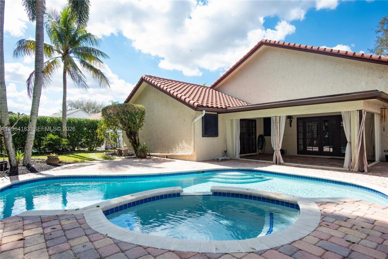 3160 Peachtree Circle, Davie, FL 33328 Photo