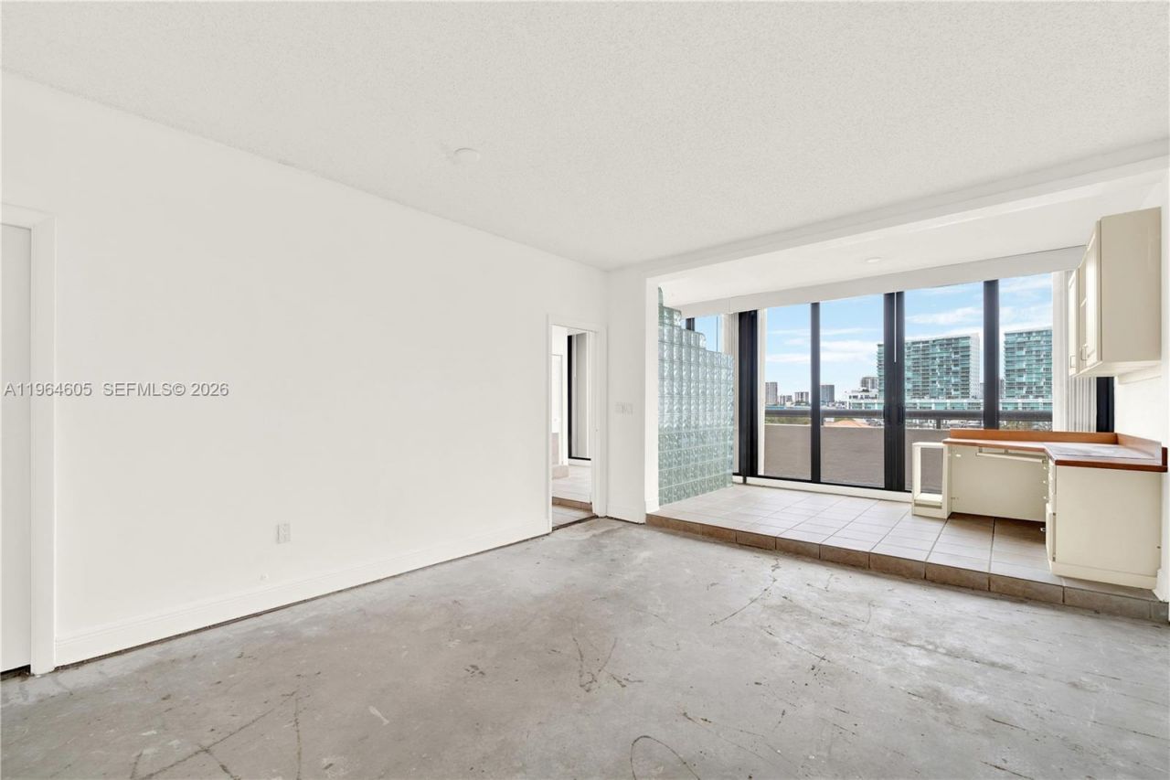 385 Poinciana Dr, Unit 1230, Sunny Isles Beach, FL 33160 Photo