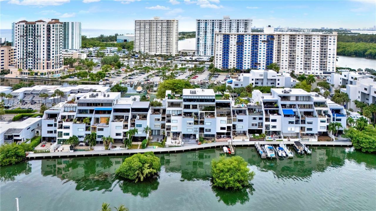 385 Poinciana Dr, Unit 1230, Sunny Isles Beach, FL 33160 Photo