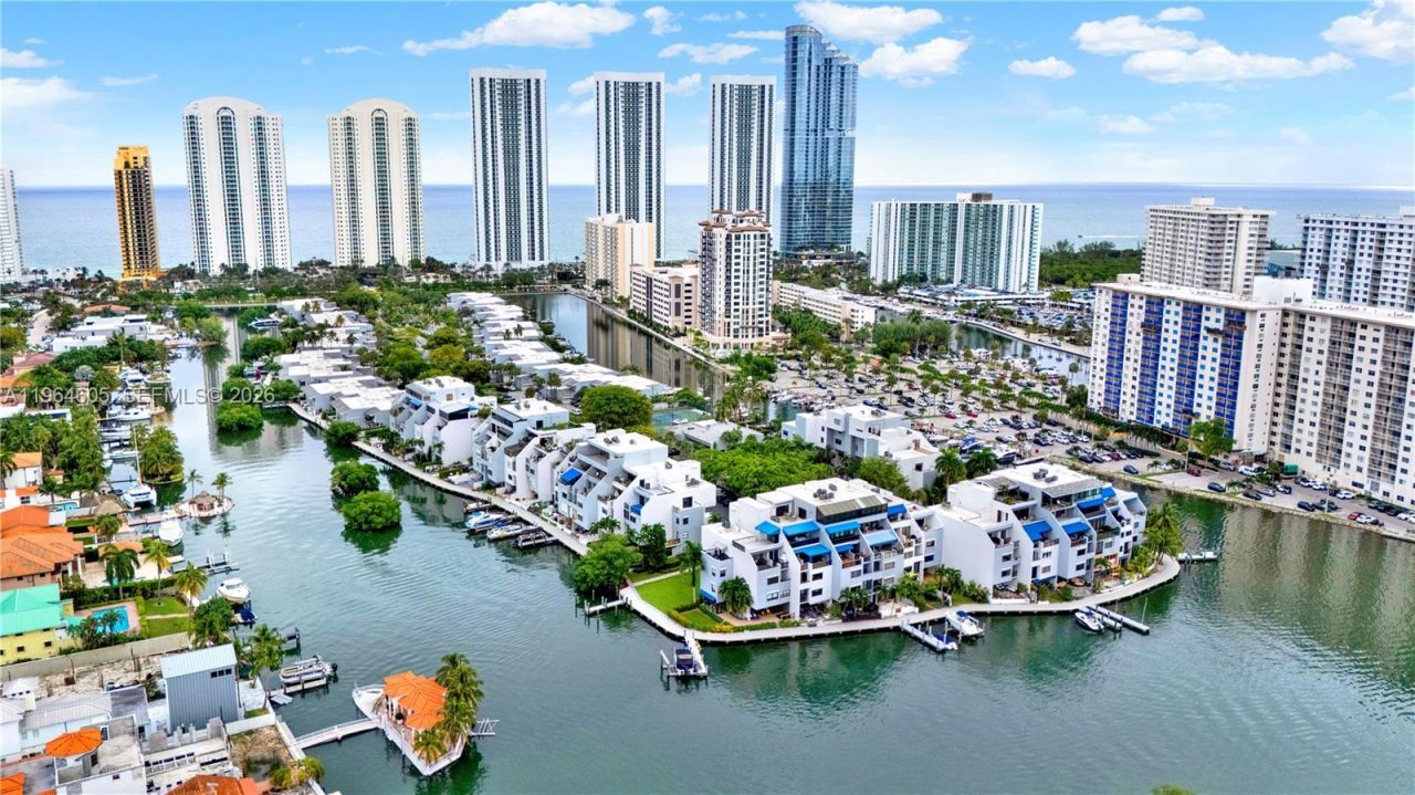 385 Poinciana Dr, Unit 1230, Sunny Isles Beach, FL 33160 Photo
