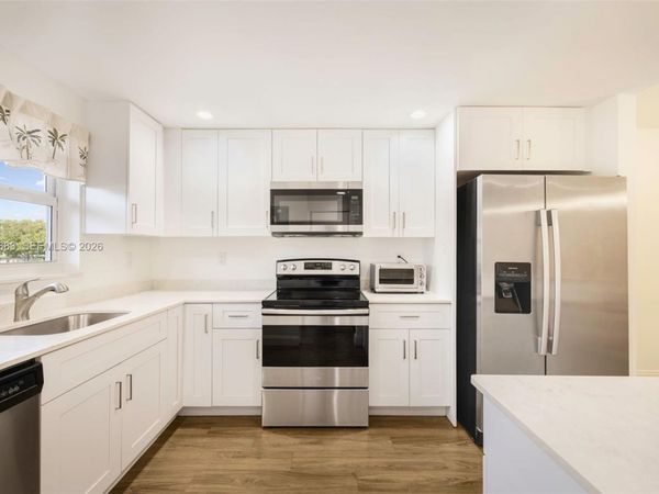 750 SE 6th Ave, Unit 223, Deerfield Beach, FL 33441