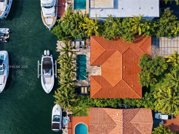 3400 NE 165th St, North Miami Beach, FL 33160