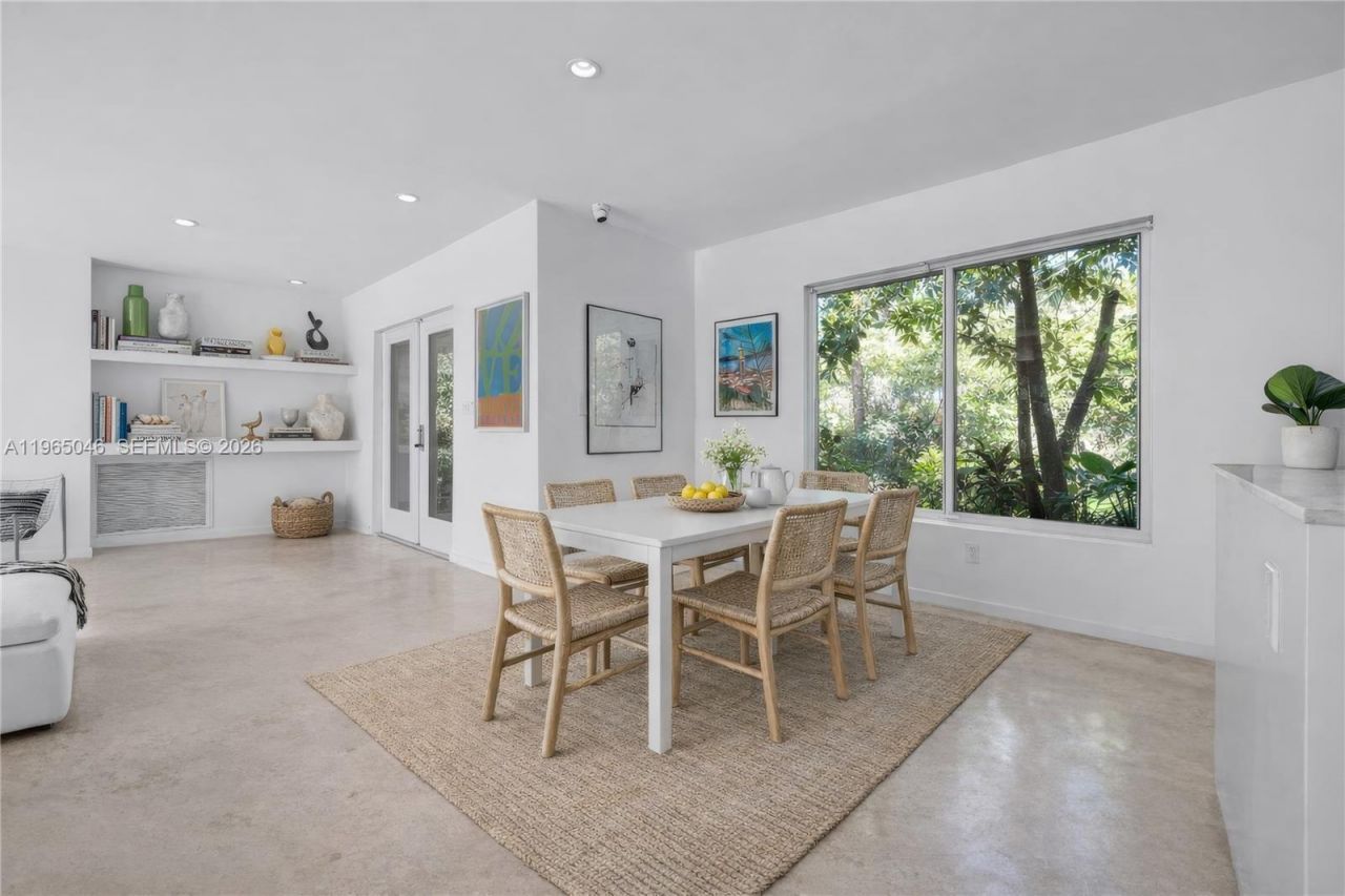 3400 NE 165th St, North Miami Beach, FL 33160 Photo