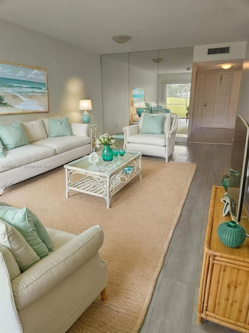 2900 N Palm Aire Dr , Unit 108, Pompano Beach, FL 33069 Photo