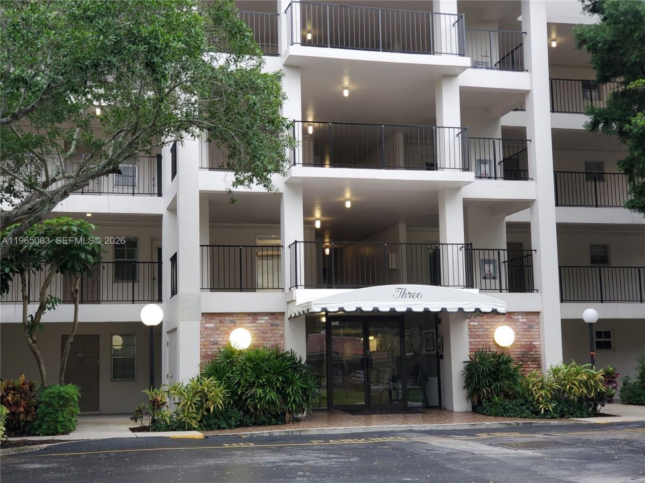 2900 N Palm Aire Dr , Unit 108, Pompano Beach, FL 33069 Photo