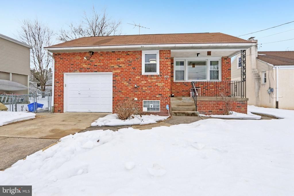 9608 Dungan Road, Philadelphia, PA 19115 Main Photo