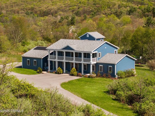 15 THISTLE Way, Danville, PA 17821