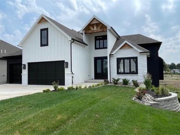 4709 NW Sienna Ridge, Riverside, MO 64150