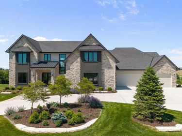 5030 S 223 Plaza, Elkhorn, NE 68022