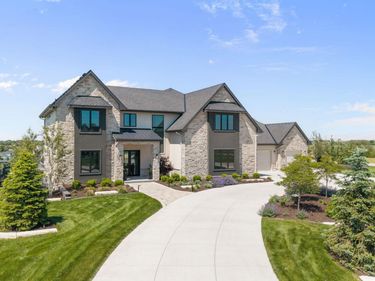 5030 S 223 Plaza, Elkhorn, NE 68022