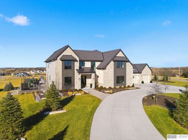 5030 S 223 Plaza, Elkhorn, NE 68022