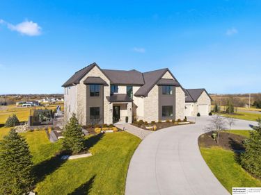 5030 S 223 Plaza, Elkhorn, NE 68022