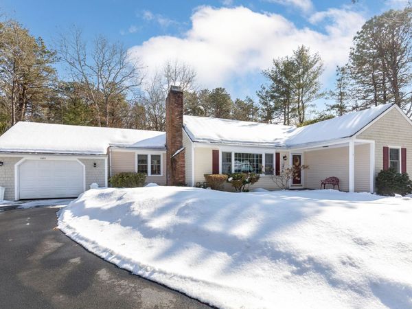 1415 Old Post Road , Marstons Mills, MA 02648