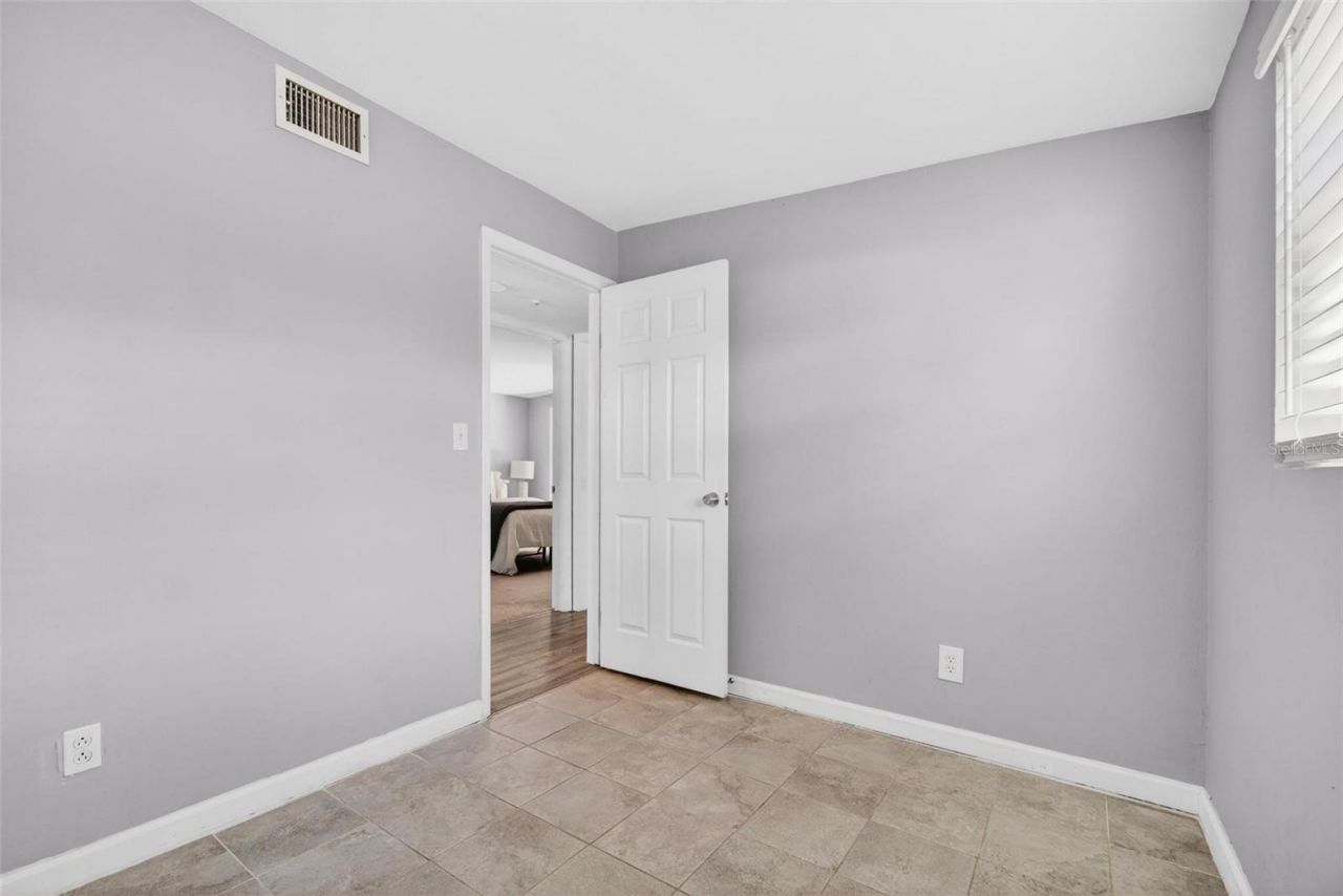 620 50th Avenue N, Saint Petersburg, FL 33703 Photo