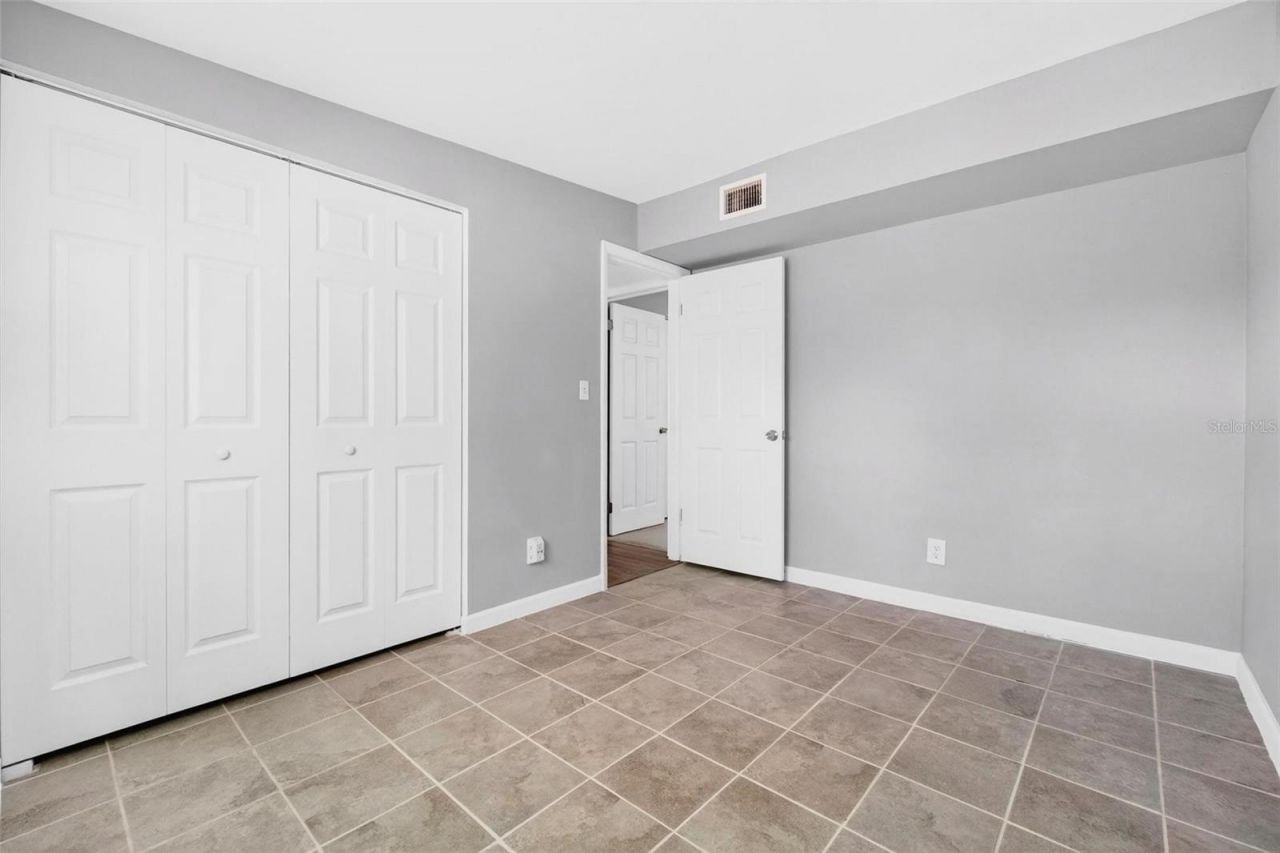 620 50th Avenue N, Saint Petersburg, FL 33703 Photo