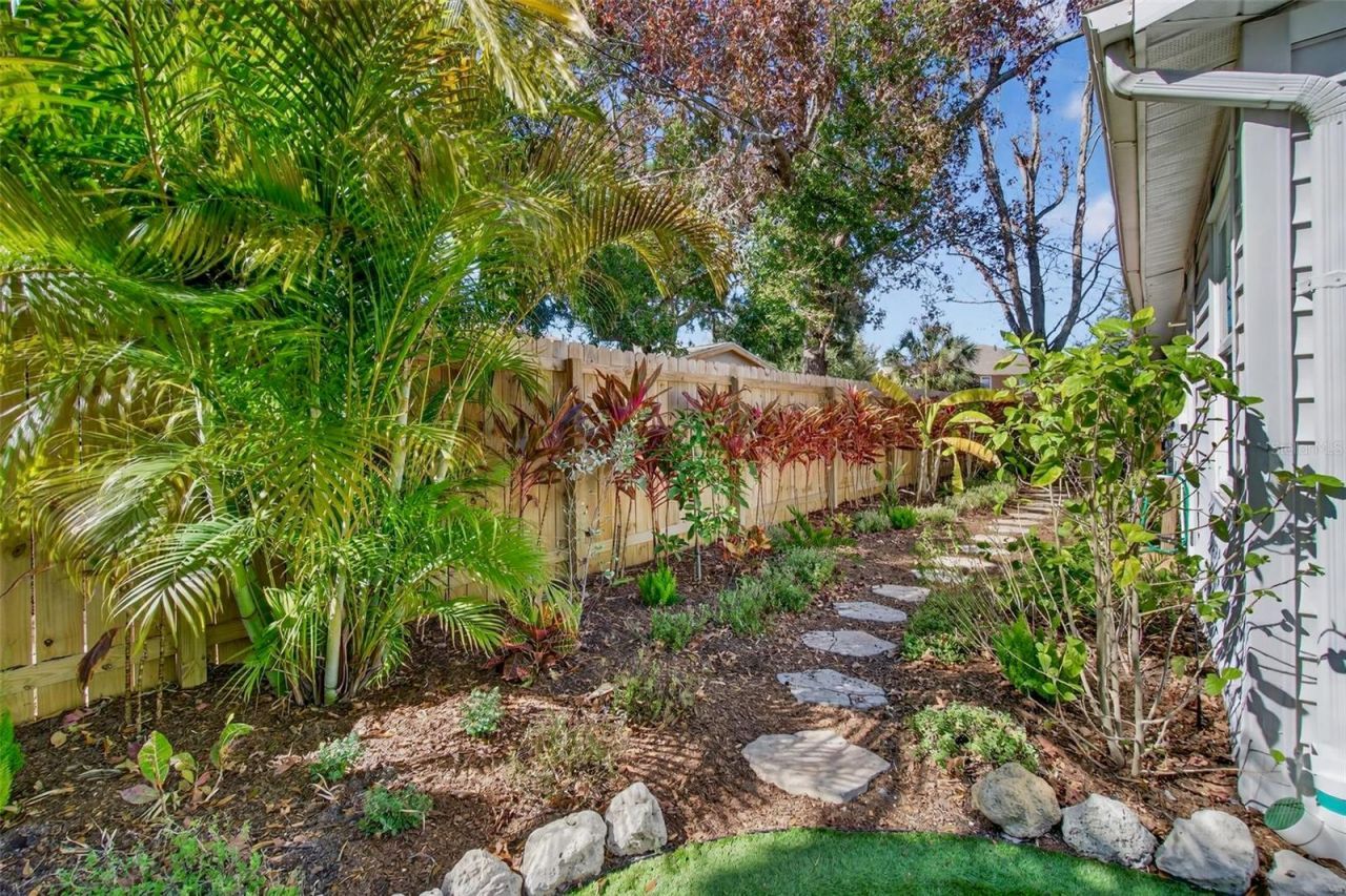 620 50th Avenue N, Saint Petersburg, FL 33703 Photo