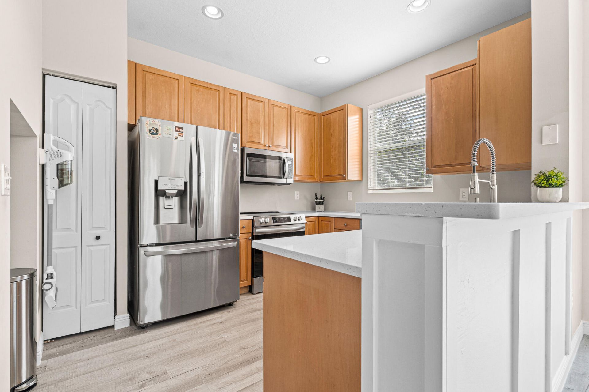 395 River Bluff Lane, Royal Palm Beach, FL 33411 Photo