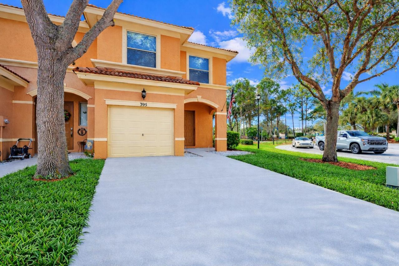 395 River Bluff Lane, Royal Palm Beach, FL 33411 Photo