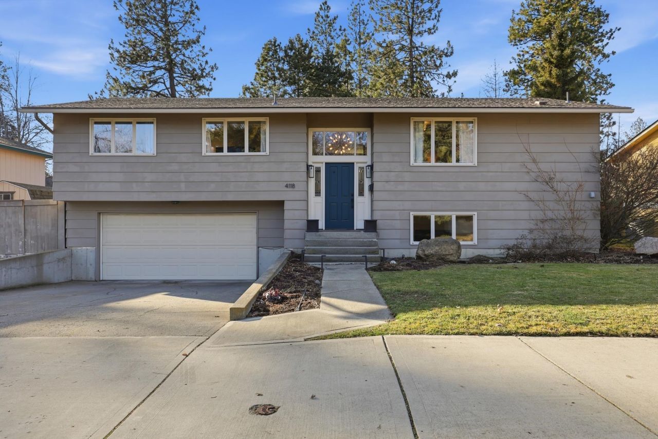 4118 S Crestline St St, Spokane, WA 99203 Main Photo