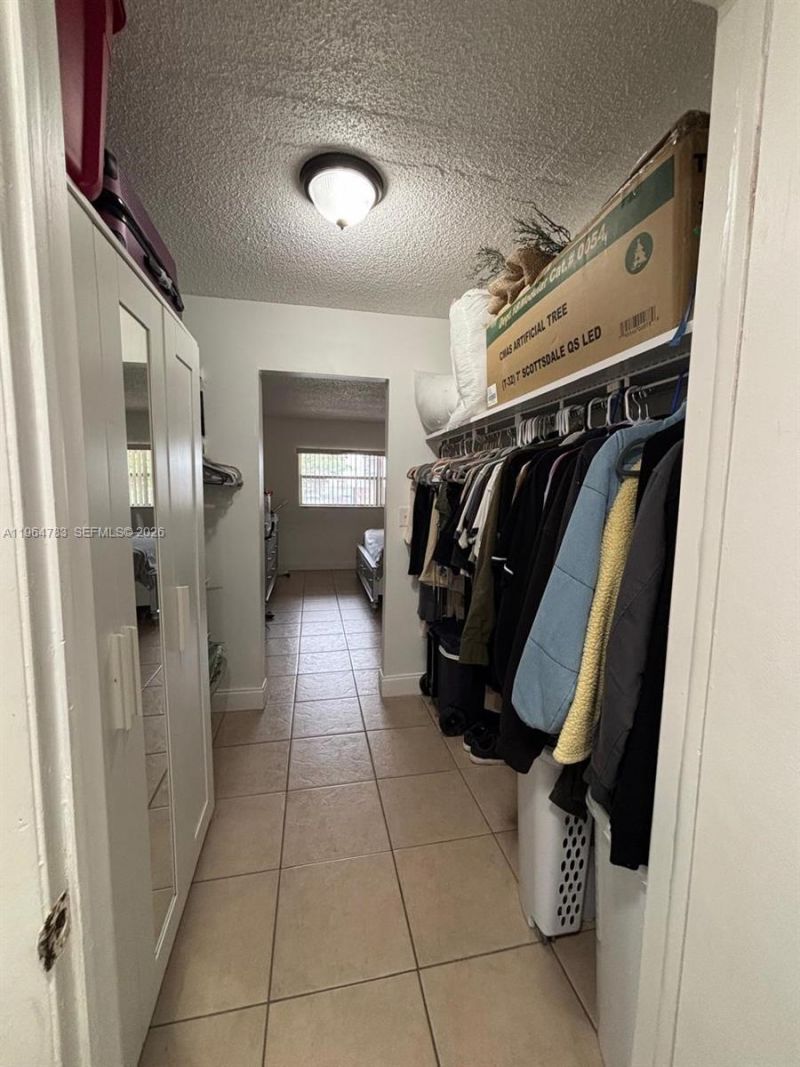 9365 Fontainebleau Blvd , Unit E105, Miami, FL 33172 Photo